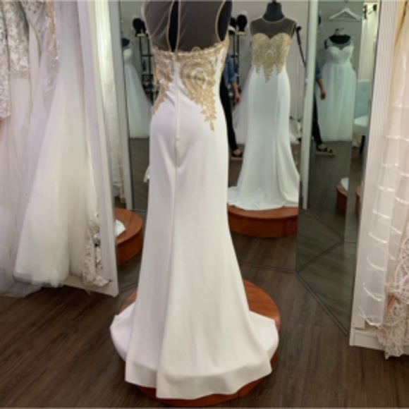 BabyOnline D.R.E.S.S, Ivory and gold mermaid gown - NWT - Size 8 - Picture 5 of 13